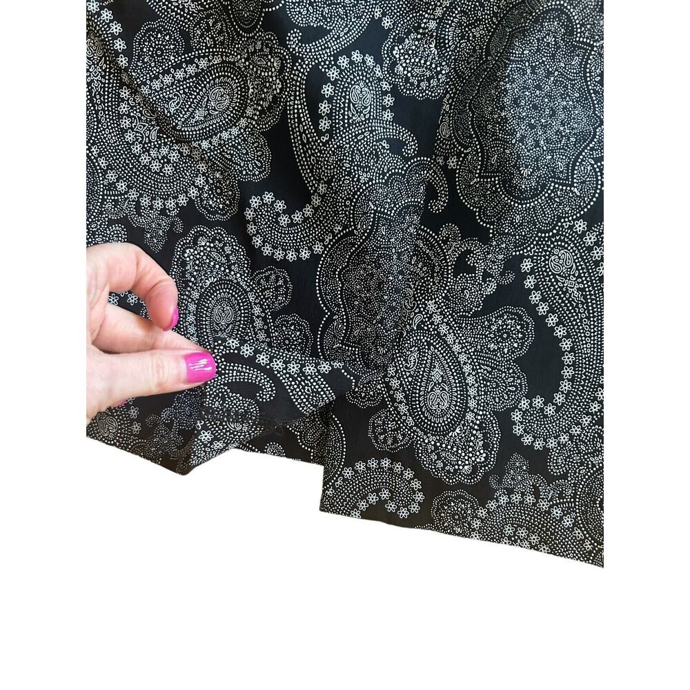 The Limited Stretch Mini Skirt Black and‎ White Pattern Womens Sz 4P - Picture 7 of 11